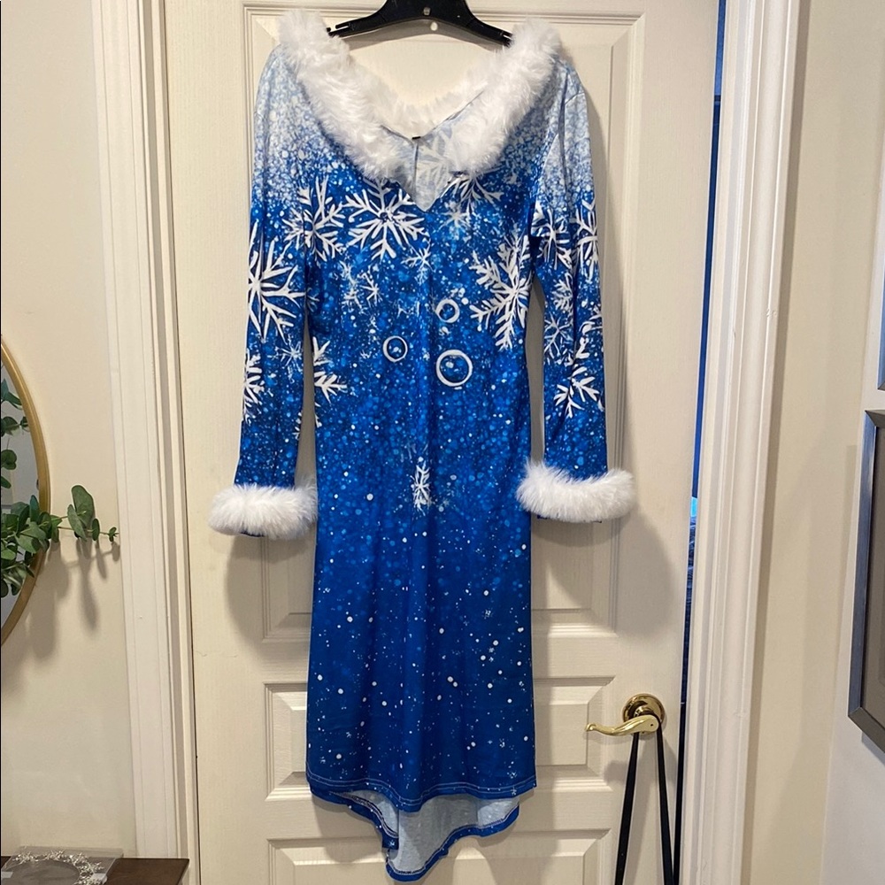 L Blue/White Snowflake High-Low Long Sleeve Dress With Faux Fur Trim